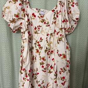 Old Navy Strawberry Floral Puff Sleeve Dress